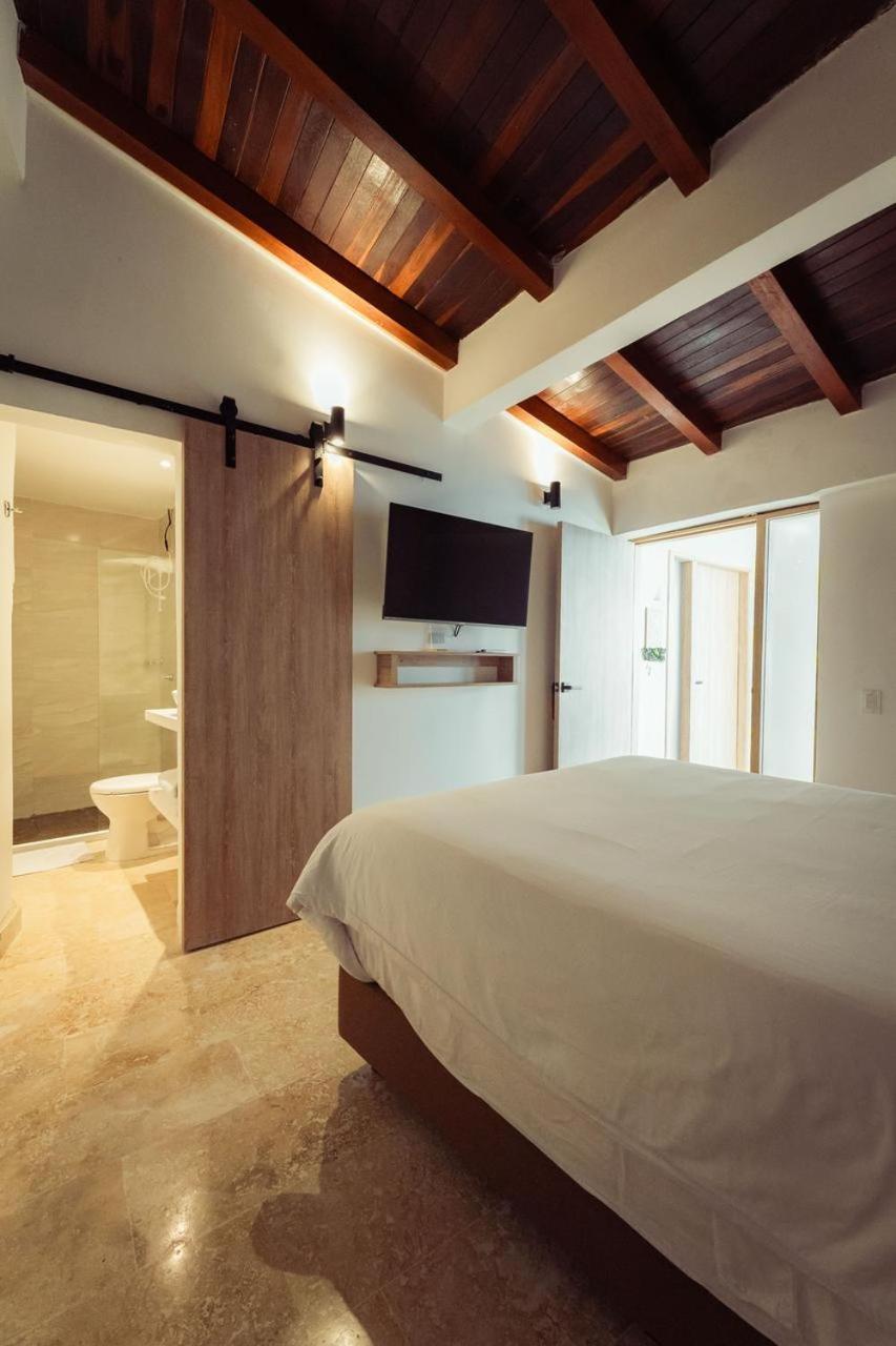 Casa Emma Boutique *